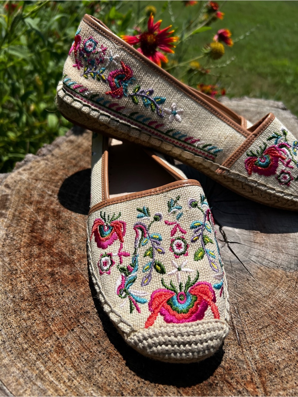 Gianni Bini Cream Espadrilles with Pink & Green Floral Embroidery